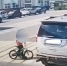 В Курске на Красной площади двое детей едва не попали под колеса автомобиля - РИА Курск