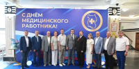 Виталий Хоценко поздравил медицинских работников Омской области с профессиональным праздником - Сетевое издание Заря-Полтавка