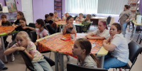 Литературно-познавательное мероприятие "Сказки из бабушкиного сундучка: знакомство с промыслами". Центральная библиотека - Центральная библиотека
