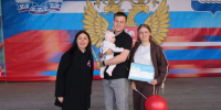 Десять молодых семей Приуральского района получили жилищные сертификаты - ГТРК Ямал