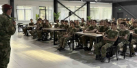 В парке «Патриот» военнослужащие отряда спецназа Росгвардии им. Шаймуратова провели урок мужества для старшеклассников - Росгвардия