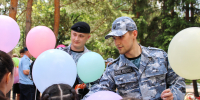 Судебные приставы устроили праздник для подшефных и детей из школьного лагеря - УФССП