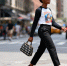 Ayo Edebiri показала, как носить графичную футболку с шиком в 2026 году - Peterburg2.Ru