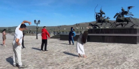 Жителей Тувы приглашают на утреннюю зарядку со стражами порядка на Центре Азии - ИА Тува-Онлайн