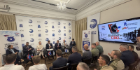 При поддержке «Единой России» в Перми прошёл шахматный сеанс с участием гроссмейстера Сергея Карякина и участников СВО - Единая Россия