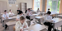 Глава Адыгеи поздравил еще двух выпускников, получивших 100 баллов на ЕГЭ - ИА Адыгея Сегодня