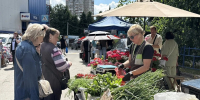 В Брянске вновь проходит традиционная сельскохозяйственная ярмарка выходного дня - РИА Стрела