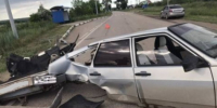 На трассе мощный удар легковушки порвал «девятку» на части - КТВ-ЛУЧ