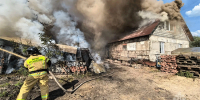 Двухэтажный жилой дом горел в Ленинском районе Челябинска - Агентство новостей Доступ
