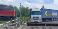 В Башкирии тепловоз въехал в КамАЗ - Башинформ