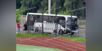 В Воронеже автобус едва не протаранил забор у школы: видео - РИА Воронеж