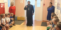 Священник провел беседу с воспитанниками детского сада №4 г. Липецка - Первое Липецкое благочиние