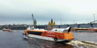 Нижегородские «Валдаи» и «Метеоры» получили хохломское оформление - НИА Нижний Новгород