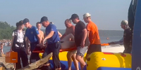 На Обском море девушка получила травму во время катания на плюшке - Сиб.фм