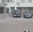 В Новосибирске двухлетний малыш попал под колёса иномарки во дворе дома - Precedent.TV