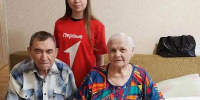 В преддверии Дня памяти и скорби волонтёры навещают ветеранов и детей войны - Администрация г.Югорска