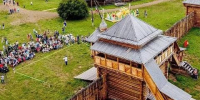 «Парад 5 эпох» стал главным событием празднования 395-летия Братска Острожного - Baikal24.Ru