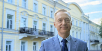 ПОЗДРАВЛЕНИЕ С ДНЕМ МЕДИЦИНСКОГО РАБОТНИКА ОТ РЕКТОРА ЯГМУ АЛЕКСАНДРА ЛЕОНИДОВИЧА ХОХЛОВА - ЯГМУ