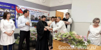 Священник поздравил сотрудников городской больницы Армавира с Днем медика - GorodArmavir.Ru