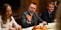 Александр Дрозденко рассказал о встрече с «медицинским десантом» - 47Channel.Ru