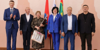 Медицинские работники принимают поздравления - Michurinsk68.Ru