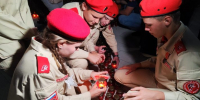 В Курске выложили «Огненную картину войны» из 5 тысяч свечей - Курская правда