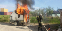 Пожарные тушили автомобильный прицеп - Kolyma.Ru