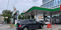 Цены на бензин подскочили и в Москве, а желающих на заправках не убавилось | Источник: Дмитрий Толстошеев / MSK1.RU - 76.Ru