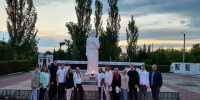 Усть-Абакан почтил память героев - ИА Хакасия
