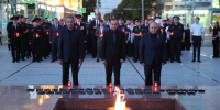 Губернатор Кубани принял участие в акции «Свеча памяти» у Вечного огня в Краснодаре - Газета Кубань Сегодня