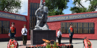 В день 85-летия начала Великой Отечественный войны камышане возложили цветы к памятным мемориалам - Администрация г. Камышин