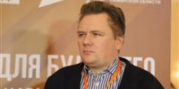 Алексей Чадаев: "В войнах сталкиваются не столько армии, сколько общества" - Волга Ньюс Тольятти