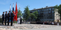 Губернатор почтил память павших защитников Отечества у Могилы Неизвестного солдата - Губернатор Псковской области