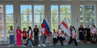 В Доме детского творчества Октябрьского округа стартовала патриотическая летняя смена «Единством сильна Россия». - Администрация города