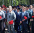 В День памяти и скорби начальник Пермского института ФСИН России возложил цветы к монументу «Скорбящая» - Пермский институт ФСИН России