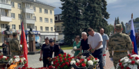 Полицейские, председатель Совета ветеранов при МО и ветераны ОВД приняли участие в митинге «Память не имеет срока давности», посвященному Дню памяти и скорби. - МО МВД "Заречный" 