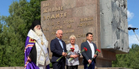 Мы подвиг ваш и память чтим - Кировский район