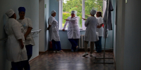 Почти 43 тысячи медиков Петербурга и Ленобласти получают специальные социальные выплаты - Online47.Ru