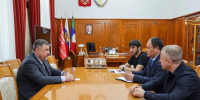 Фёдор Щукин встретился с командиром батальона «Каспий» Зауром Мингишиевым - РИА Дагестан
