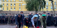 Овсянкин, Новиков, возложение цветов к Вечному огню, фото мэрии - О чём Говорит Смоленск