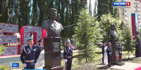 В Уфе открыли бюсты сразу двум героям: Нурулле Сафину и Александру Доставалову – репортаж «Вестей» | ГТРК «Башкортостан» - ГТРК Башкортостан