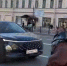 Испуганная лошадь носилась по центру Петербурга и едва не сбила прохожих - Комсомольская правда