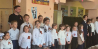 В магаданской школе № 21 состоялась торжественная линейка &quotМы этой памяти верны&quot Источник - MagadanMedia.Ru