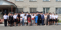 В Горно-Алтайске установлена мемориальная доска погибшему в зоне специальной военной операции судебному приставу - УФССП