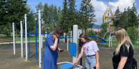 Единороссы проверили на безопасность детские площадки в Междуреченском и Сургуте - Единая Россия