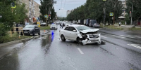 В Тольятти водители пострадали в столкновении автомобилей на перекрестке - TLT.Ru