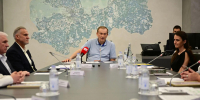 Александр Дрозденко встретился с лауреатами премии «Служение» - ЛенТВ24