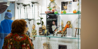 куклы в витрине - ИА Nord-News.Ru