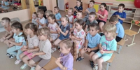 В гостях у «Солнышка»: медсестра научила дошколят летним правилам здоровья - Нурлат-⁠информ