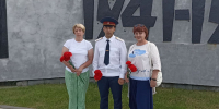 Сотрудники и ветераны ИК-2 ГУФСИН России по Пермскому краю возложили цветы к мемориалам в День памяти и скорби - УФСИН по Пермскому краю